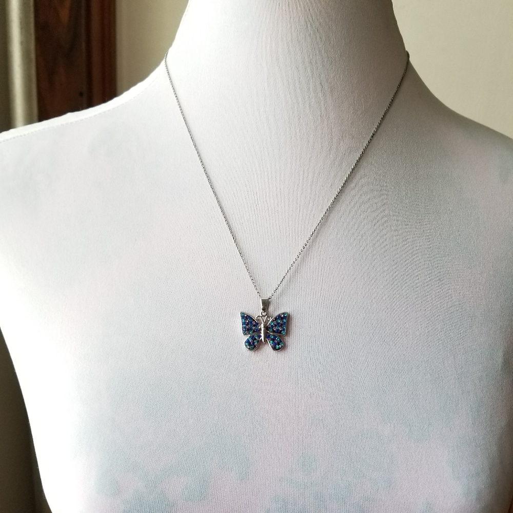 Relisted -Butterfly necklace blue and purple silver tone - Picture 4 of 13